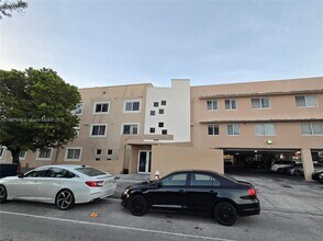 Building Photo - 55 E 4th St