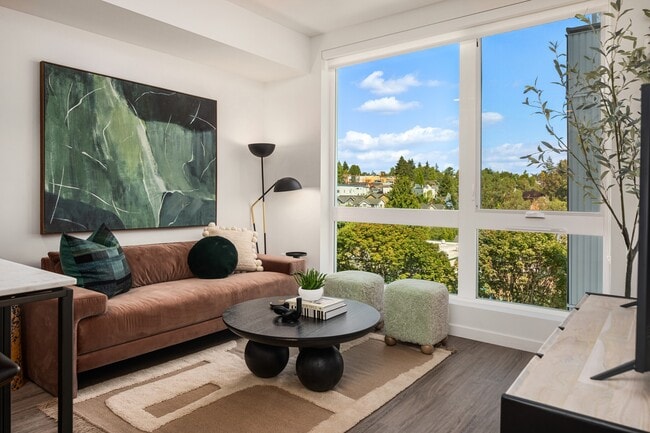 Interior Photo - The Cline