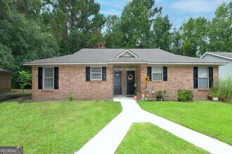 Building Photo - 426 Admiral's Walk Dr