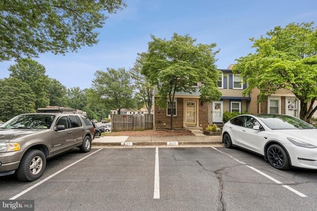 Building Photo - 8277 Crestmont Cir