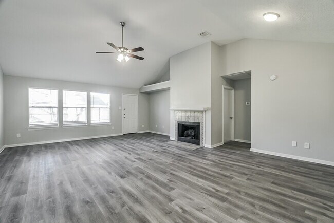 Foto del edificio - 4923 Bayboro Park Dr