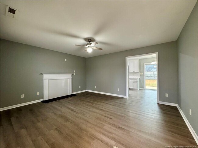 Building Photo - 311 Ranier Dr