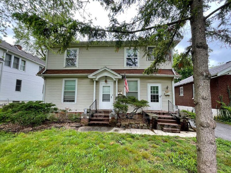Primary Photo - 746 S Fremont Ave
