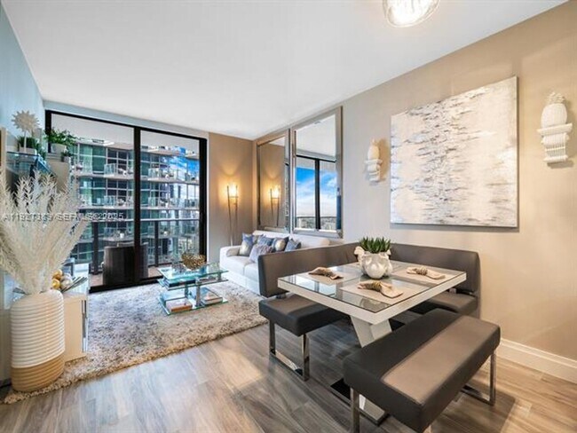 Photo - 801 S Miami Ave Apartment