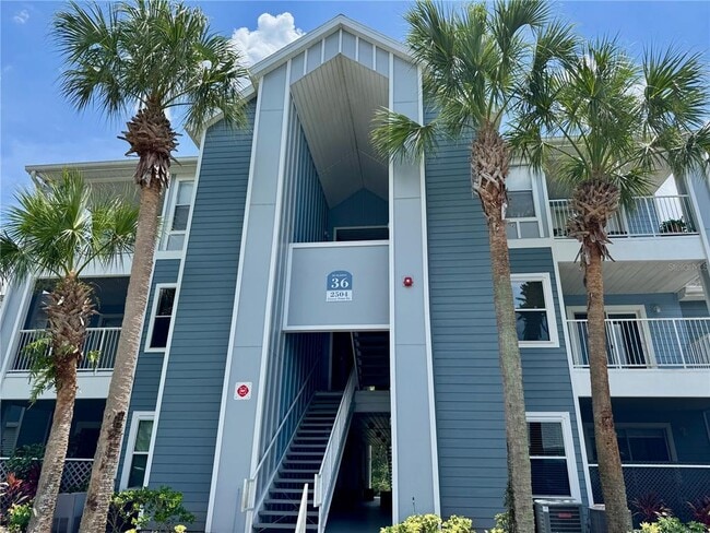 Building Photo - 2504 Grassy Point Dr