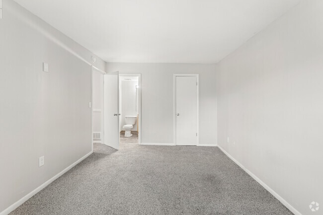 2BR, 1.5BA - 850SF - Bedroom - Cedar Ridge Apartments
