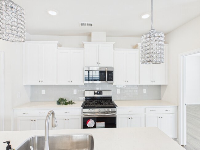 Building Photo - 5819 Soft Shell Dr