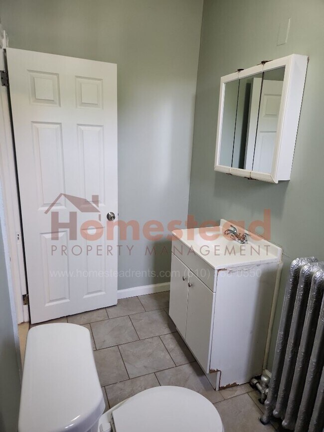 Building Photo - 3 Bedroom House in Darby!