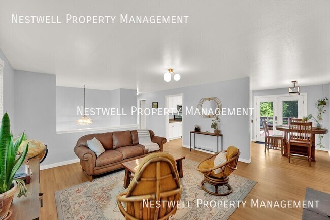 Building Photo - 4033 Burningham Dr