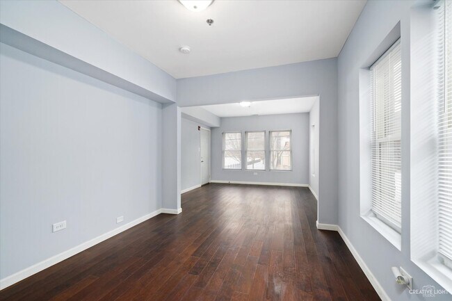 Foto del edificio - 155 N Eastern Ave