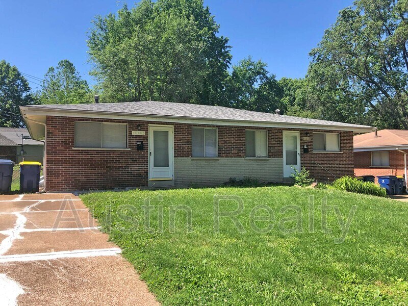 10108 Douglas Ct, Saint Ann, MO 63074 Condo for Rent in Saint Ann, MO