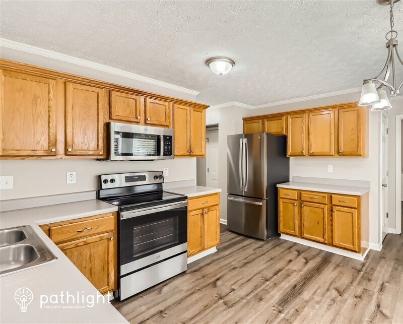 Primary Photo - 135 Woodson Ct