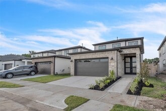 Building Photo - 4320 Avron Dr