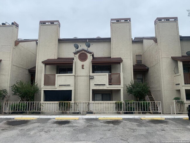 Foto del edificio - 5322 Medical Dr