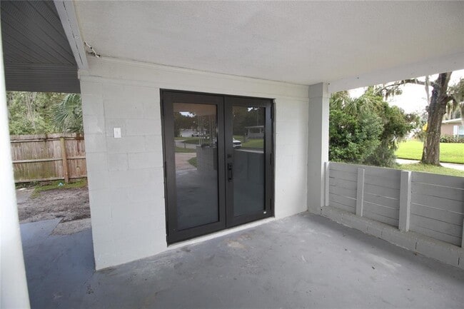 Building Photo - 115 N Lakewood Cir