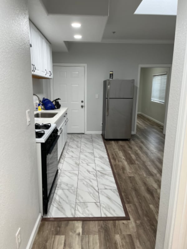 Building Photo - 1072 Laguna Ave