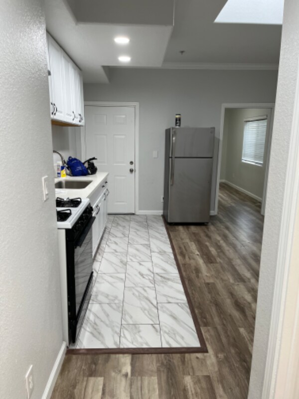 Foto del edificio - 1072 Laguna Ave