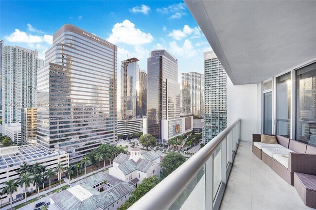 Foto del edificio - 495 Brickell Ave
