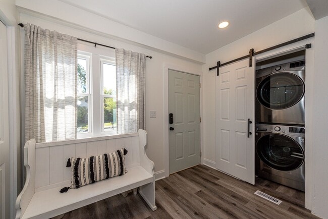 Building Photo - Alcoa 37701 - 2 bedroom, 1 bath home - Con...