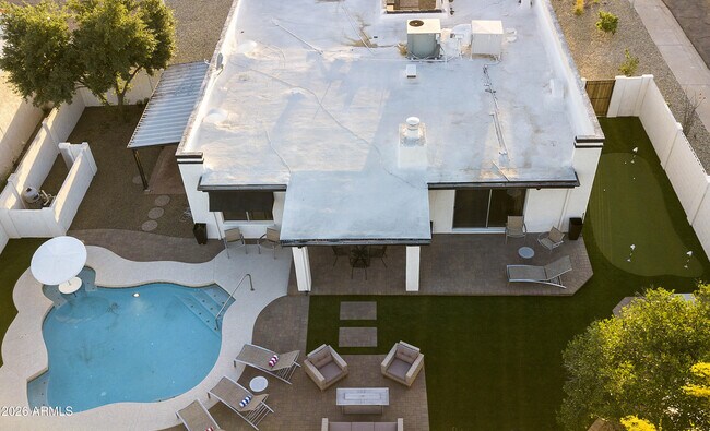 Building Photo - 5613 N 76th Pl