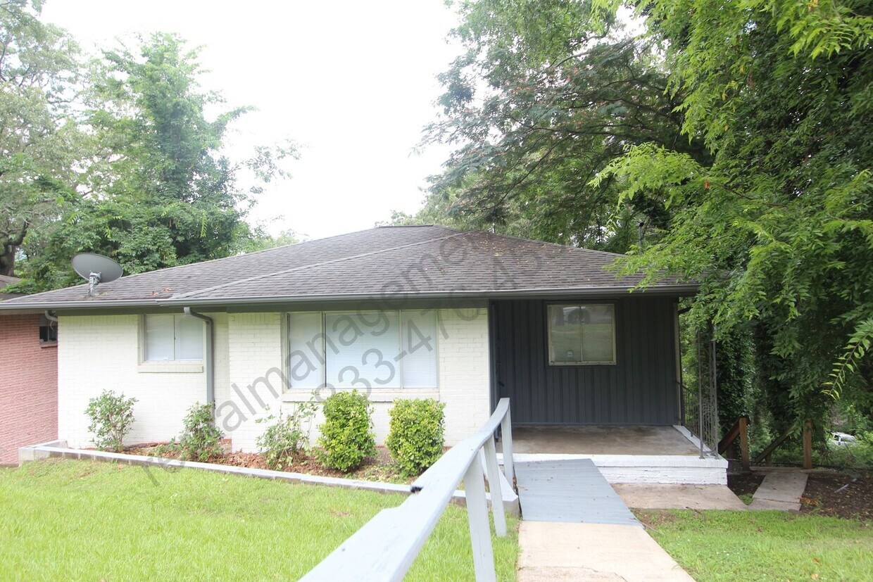 New On The Market! Better Hurry To See Th... - New On The Market!  Better Hurry To See Th...