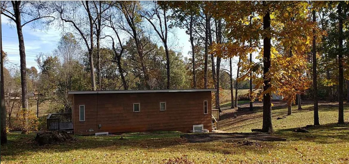 Building Photo - 401 Castle Heights Rd