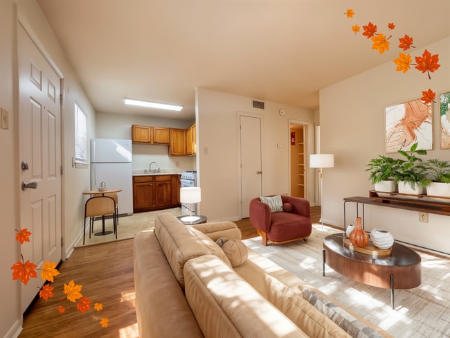 Building Photo - 3415 Town Country Ave