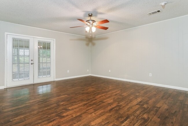 Foto del edificio - 8707 Oakhaven Dr