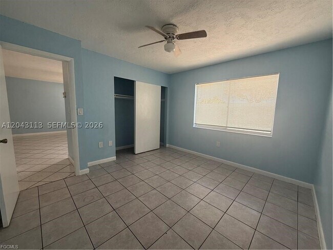 Foto del edificio - 257 Cape Coral Pkwy E
