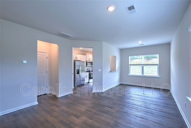 Building Photo - 200 Southridge Ct