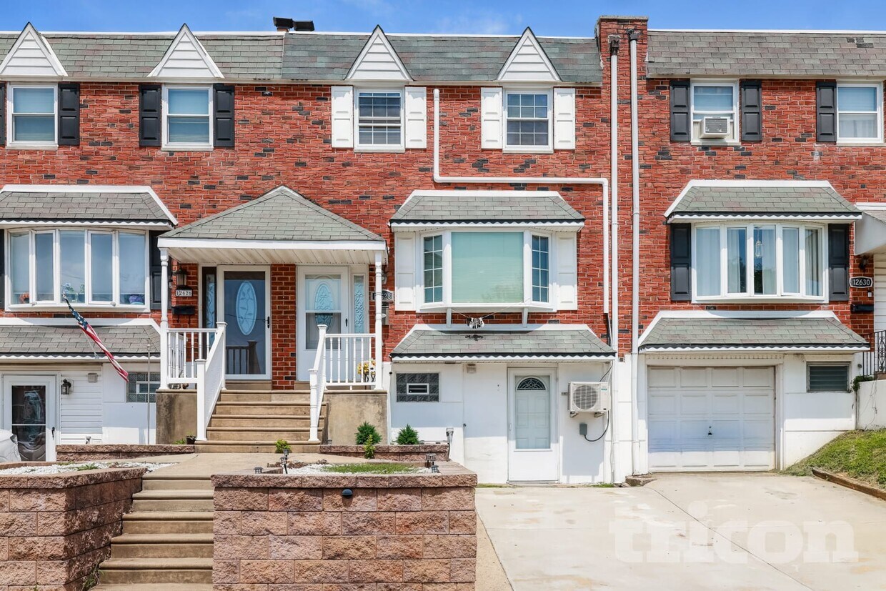 Primary Photo - 12628 Chilton Rd