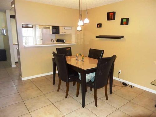 Foto del edificio - 3331 Celebration Pointe Ln