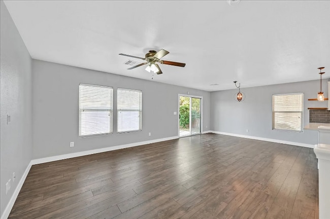 Building Photo - 7912 Ivy Run St
