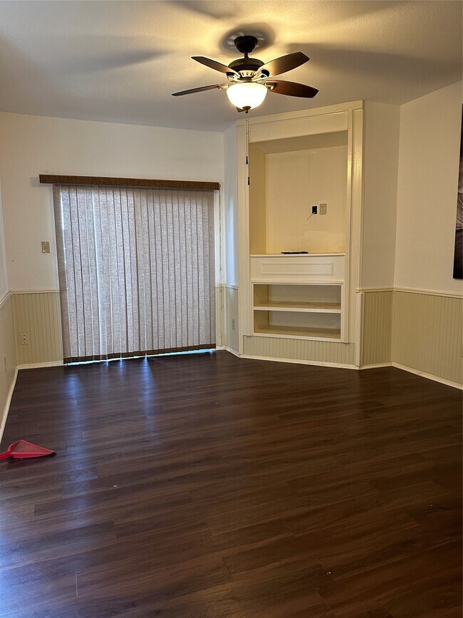 Foto del edificio - 9009 Richmond Ave.