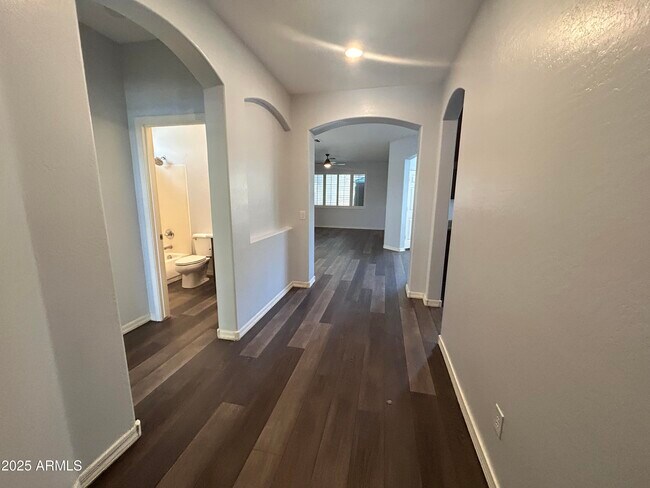 Building Photo - 4338 W Heyerdahl Dr