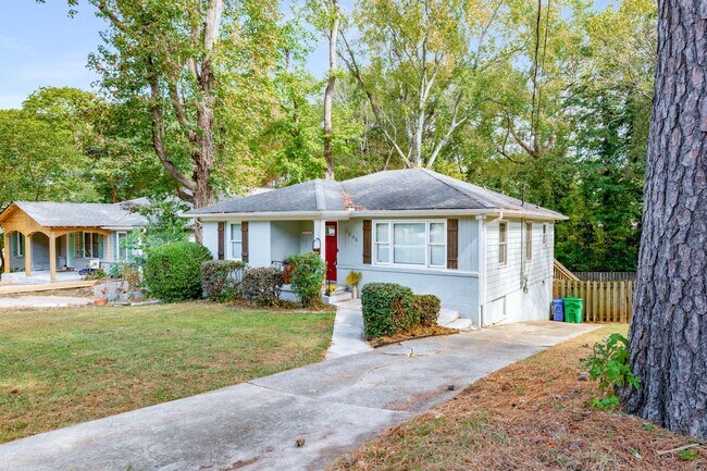 Foto del edificio - 2046 Settle Cir SE