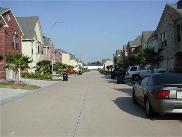 Foto del edificio - 13150 S Bellaire Estates Dr