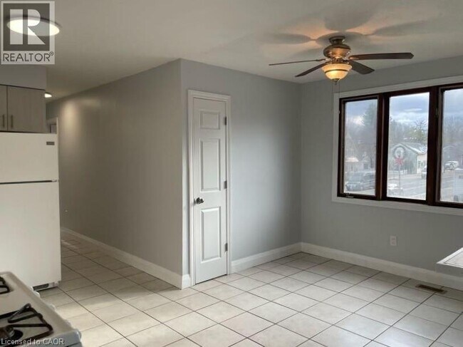 Photo du bâtiment - 367 Wilson St E