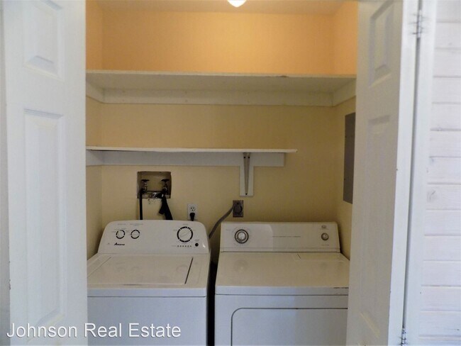 Building Photo - 1705 Ayodhya Ave