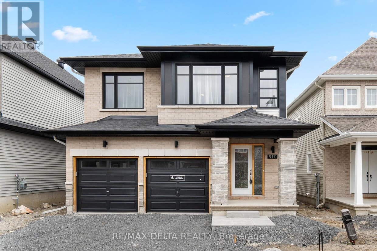 Photo principale - 917 Embankment St