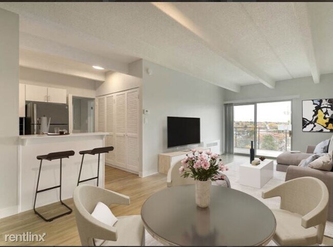 Building Photo - 1 br, 1 bath Apartment - 513 N Clarkson St