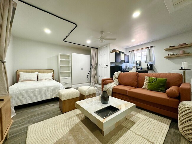 Foto del edificio - Charming Studio House in Reseda