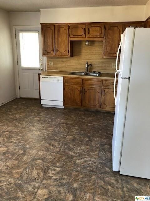 Building Photo - 103 White Wing Cir