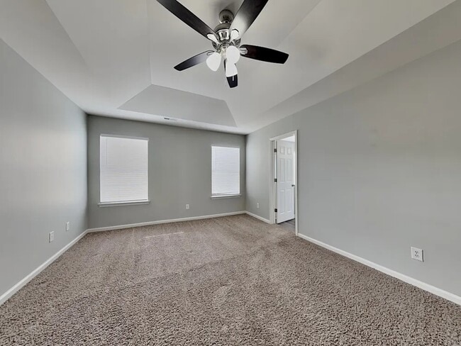 Foto del edificio - 7022 Tanners Creek Dr