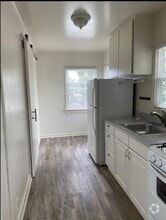 Building Photo - 21625 E Cliff Dr