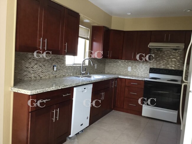 Foto del edificio - 982 Hacienda Ave