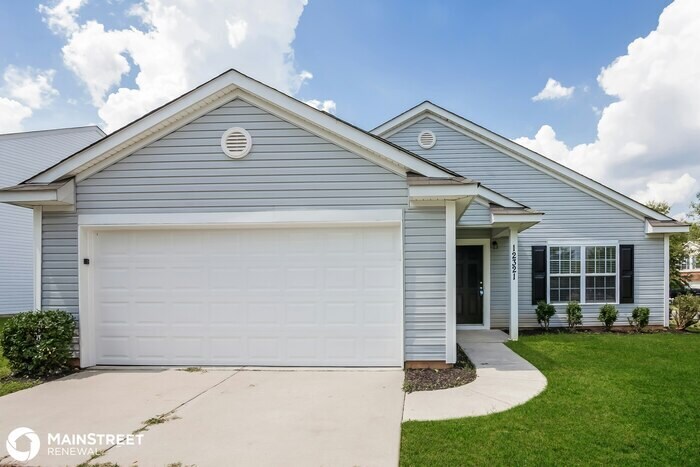 Primary Photo - 12321 Hamilton Jones Dr, Charlotte, NC 28215