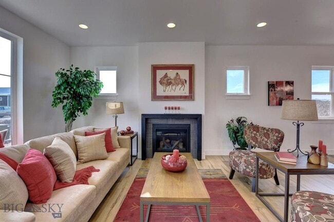 Foto del edificio - Gorgeous Single Family Home for Rent in No...