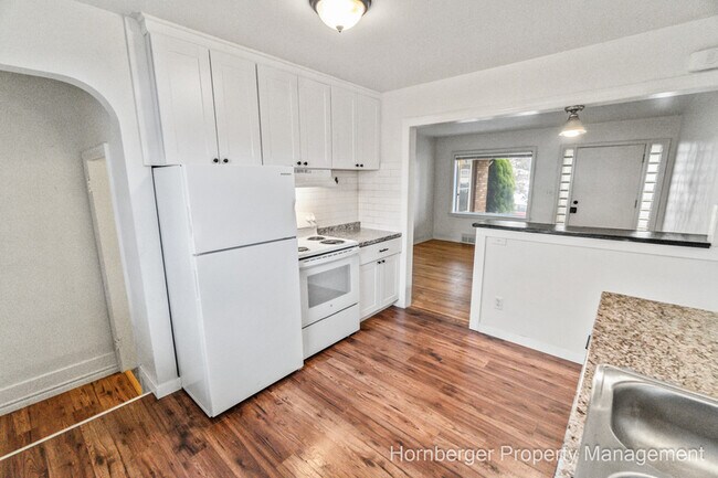 Foto del edificio - 11 E Rich Ave