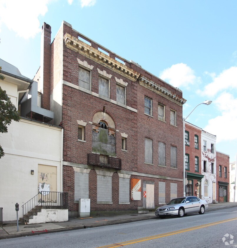 Primary Photo - 1613-1615 W Baltimore St
